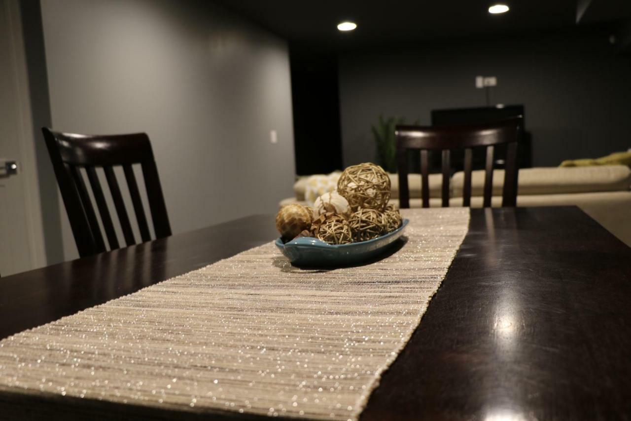 Forrestville Ave Large Suite Chicago Bagian luar foto